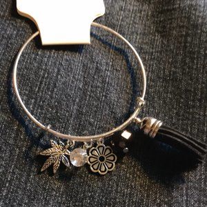 Tassel bracelet